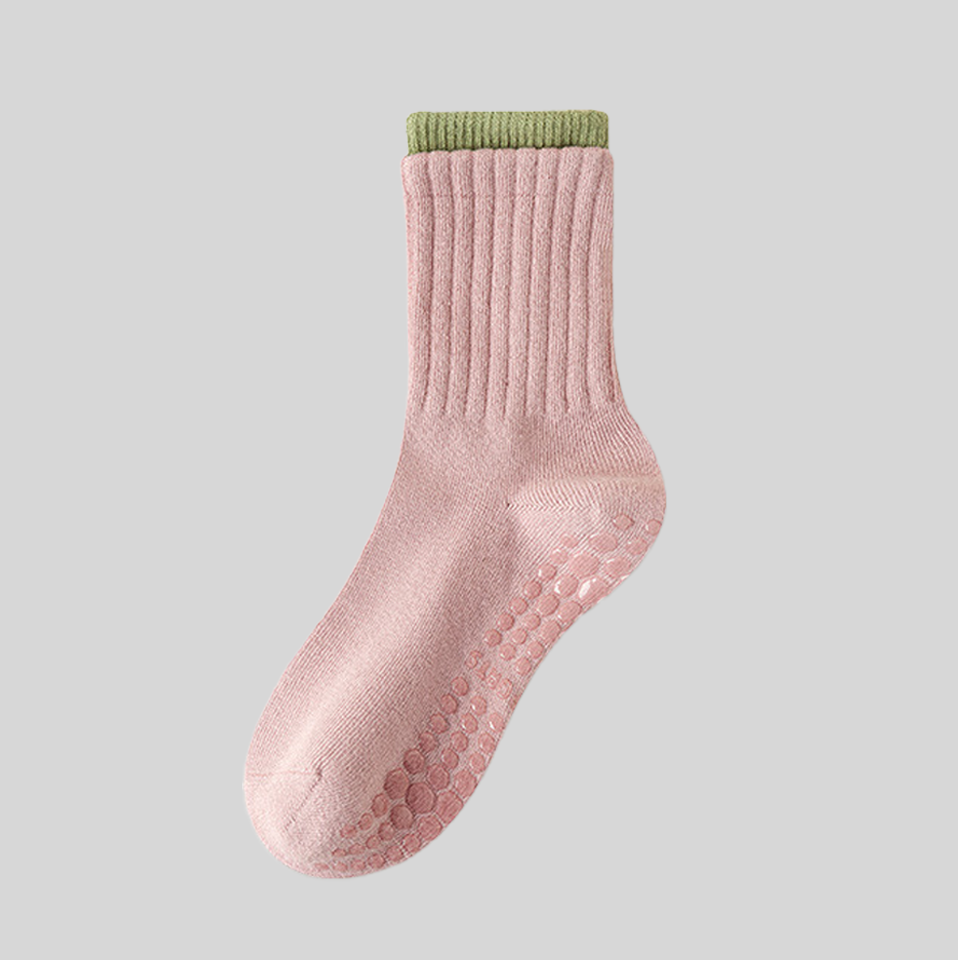 ACTIVE WEAR – PREMIUM SOCKS – Female – POISE